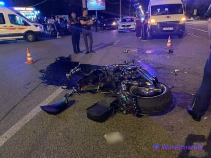 Следователями отделения по расследованию ДТП возбуждено уголовное дело по факту аварии, в которой погиб мотоциклист