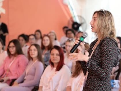 На форуме «УТРО» Владимир Якушев и Алексей Текслер поддержали молодежные инициативы по развитию форумного движения в новых территориях России