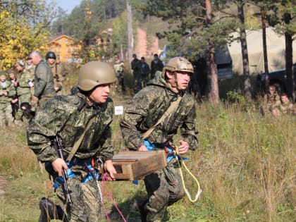 НА ЮЖНОМ УРАЛЕ ПРИ ПОДДЕРЖКЕ РОСГВАРДИИ ПРОВЕДЕНА ВОЕННО-СПОРТИВНАЯ ЭСТАФЕТА, ПОСВЯЩЕННАЯ 75-ЛЕТИЮ ВЕЛИКОЙ ПОБЕДЫ