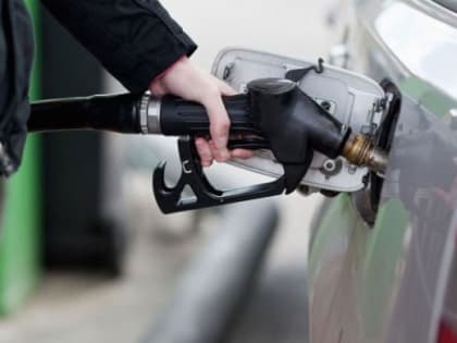 Цена на бензин в Челябинской области одна из самых низких в России