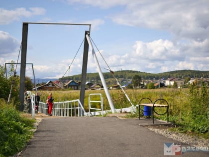 В Миассе юные бегуны испытали «Тропу здоровья», фото