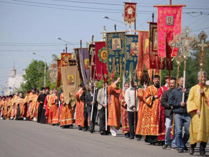 На время Крестного хода в Челябинске перекроют движение транспорта
