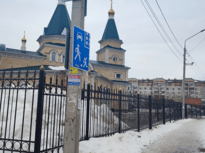 На Тургояке, где в январе 2024 года утонул ледяной храм, вновь построили святыню