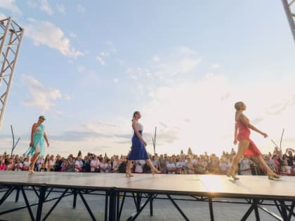 В Магнитогорске состоялся международный фестиваль моды и музыки «Половодье»