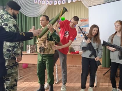 В школе № 48 прошла встреча учащихся в ветеранами военно-морского флота