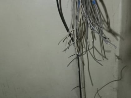 Магнитогорец лишил целый подъезд интернета