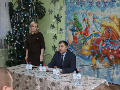 Глава ВГО Сергей Тарасов встретился с жителями пос. Черемшанки