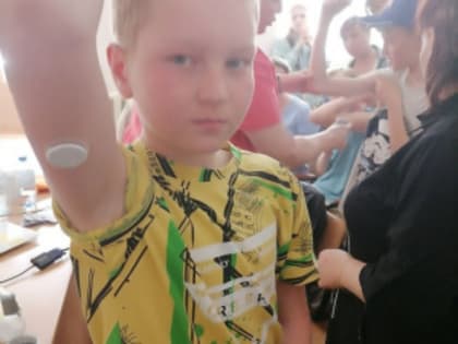 Дети Миасса с диабетом контролируют сахар крови непрерывно
