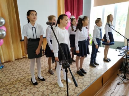 В школах Саткинского района прошли традиционные линейки, посвященные Дню знаний