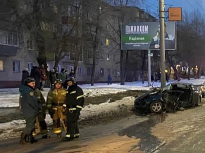 Чудом остался жив: водитель Honda Rafaga в Челябинской области выжил после жесткого столкновения с опорой ЛЭП