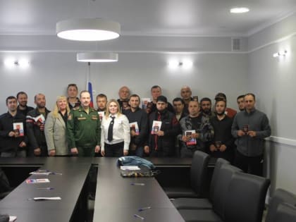 Жителям Калининского района вручили паспорта