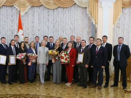 Молодых министров и управленцев наградили в резиденции губернатора Челябинской области