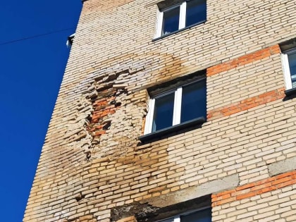 Молодежное общежитие разваливается