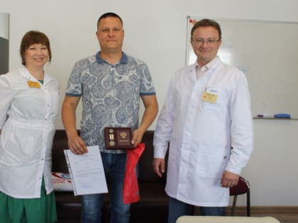 Челябинец стал донором стволовых клеток и спас смертельно больного врача