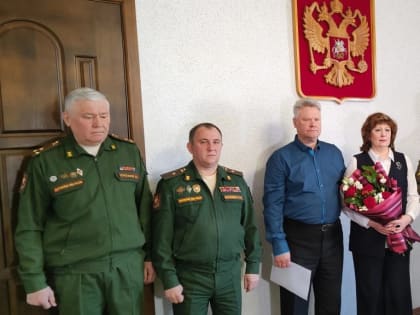 За мужество, отвагу и самоотверженность, проявленные при исполнении воинского долга награжден 
(посмертно) орденом мужества Юрий Фотин