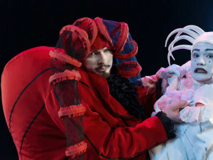 Фестиваль уличных театров стартует в магнитогорском «Притяжении»: незабываемые новогодние постановки в центре города