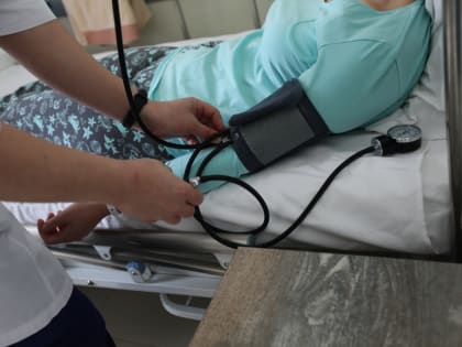 Доктор Тарасов объяснил, когда при повышении давления нужно срочно вызывать скорую