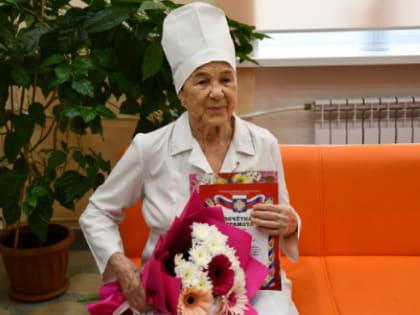 Известный детский хирург Озерска отмечает 90-летний юбилей