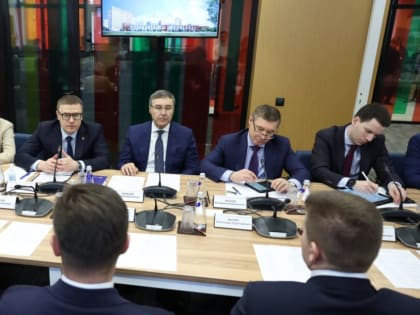 Челябинскую область с рабочим визитом посетил  глава Минобрнауки России Валерий Фальков