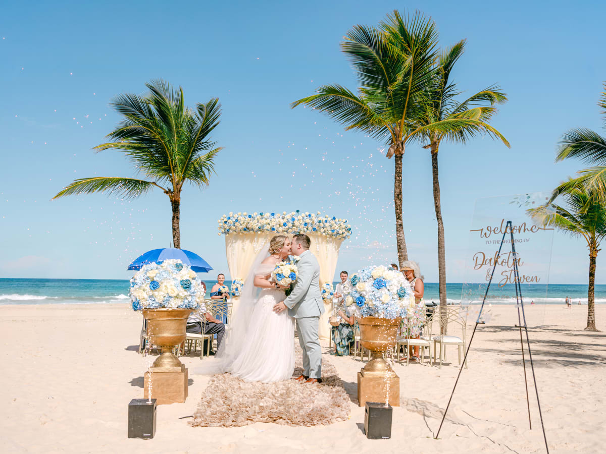 Destination wedding photographed in Punta Cana