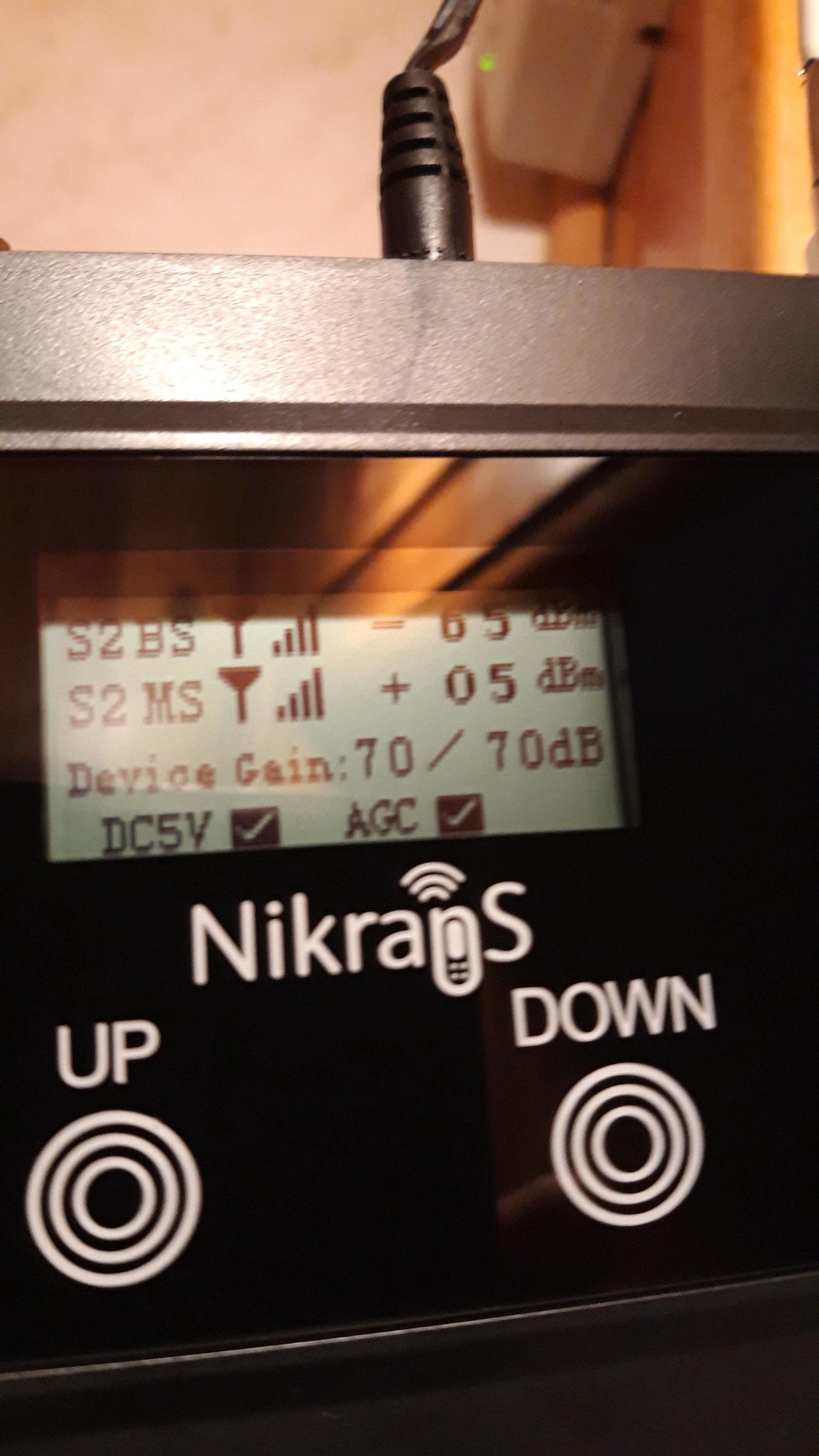 Nikrans LCD-130 GSM 2G amplificatore del segnale cellulare in Italia