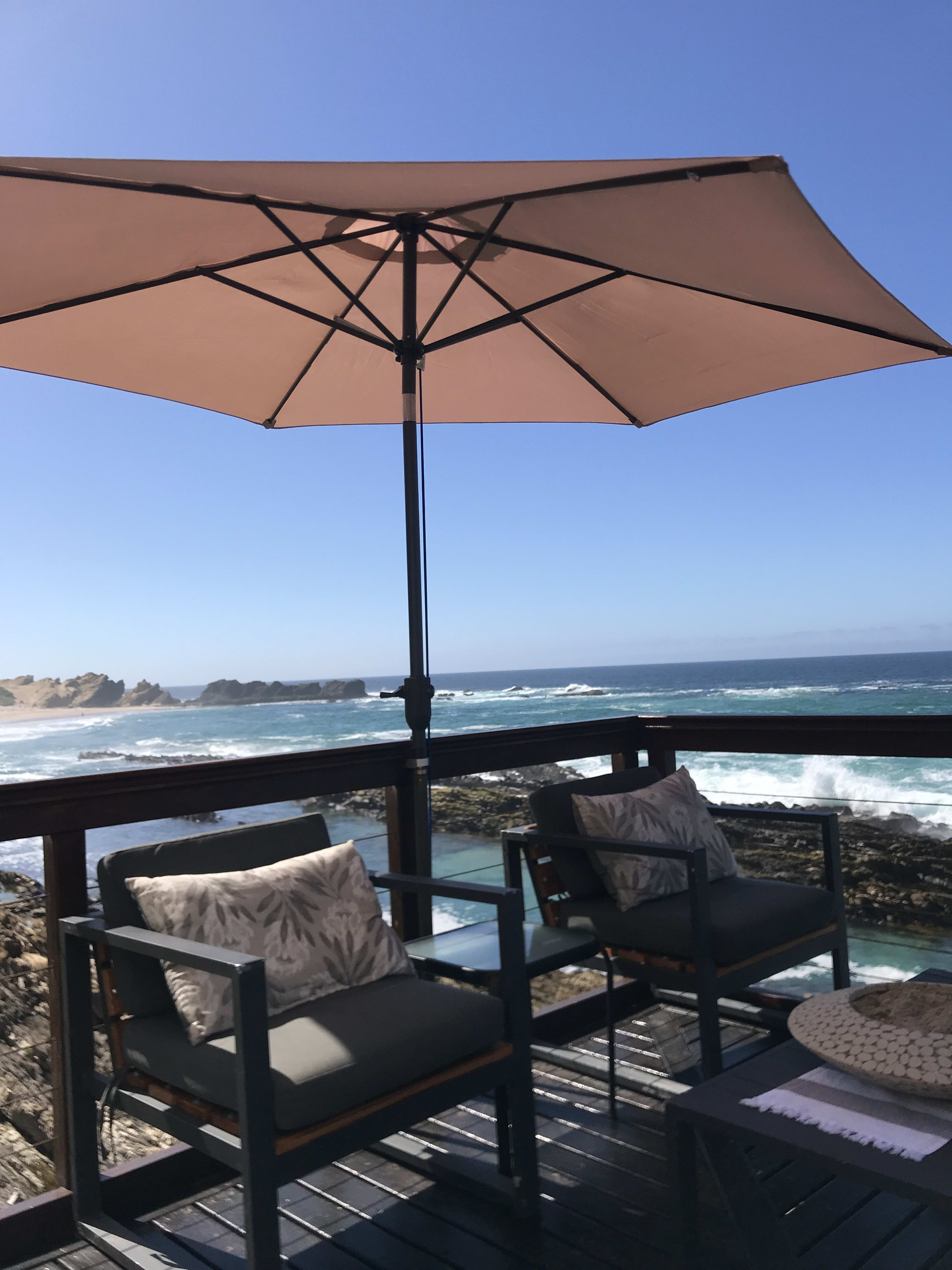 Tsitsikamma coastal scenery surrounding On The Rocks Villa