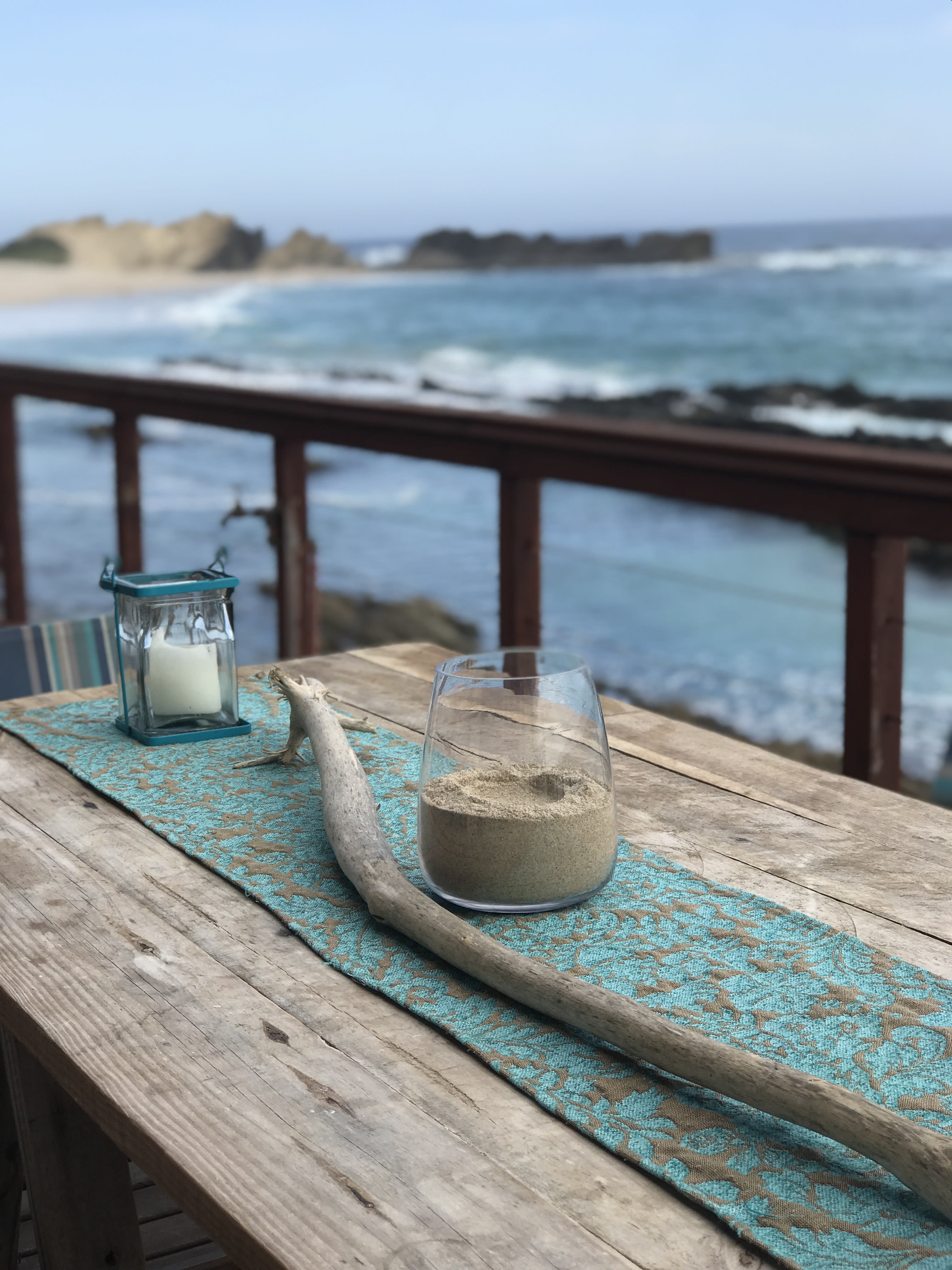 On The Rocks Villa ocean-facing living room with panoramic Indian Ocean views