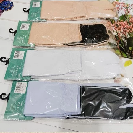 Kaos Kaki Spandex Halus, Langkah Nyaman Muslimah Dimulai dari Sini