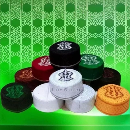 Upgrade Look Ibadahmu Dengan Peci Bordir Nyaman & Tebal