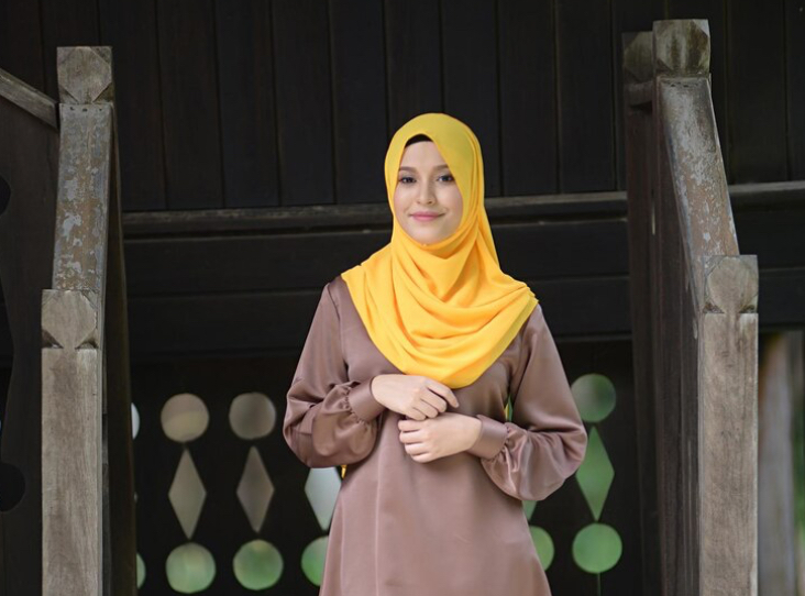 Hijab & Office Look, Tampil Profesional tapi Tetap Stylish!
