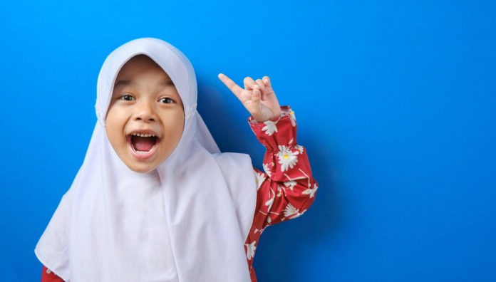 Gaya Hijab Lucu & Ceria Buat Si Kecil