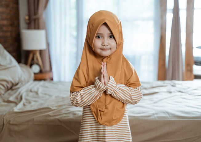 Tutorial Hijab Lucu untuk Anak Perempuan. Simpel, Nyaman, dan Menggemaskan!