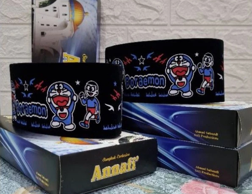 Peci Songkok Motif Doraemon, Sentuhan Ceria untuk Ibadah Si Kecil!