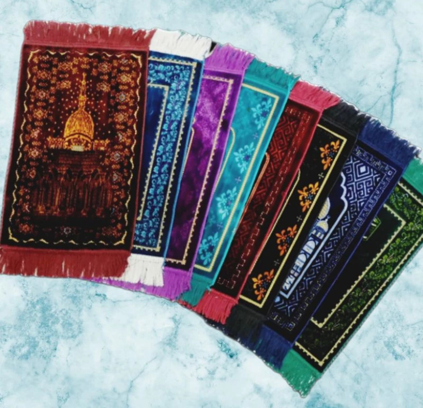 Sajadah Muka Beludru Turki, Travel Friendly & Nyaman Dipakai!