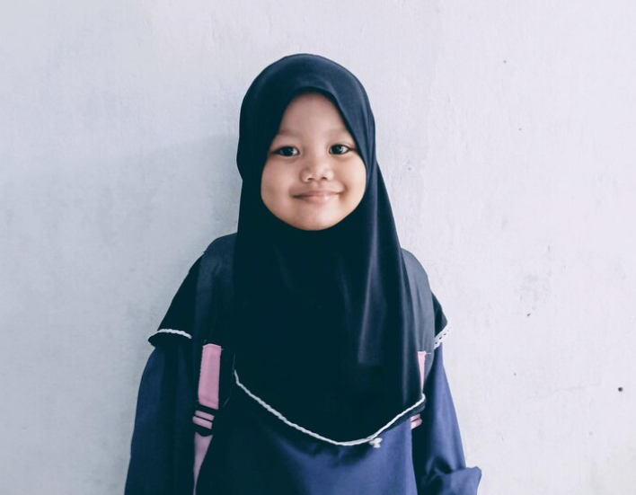 Cara Bijak Membiasakan Anak Berhijab Sejak Dini