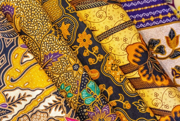 Eksplorasi Kain Tradisional Indonesia dalam Fashion Modern