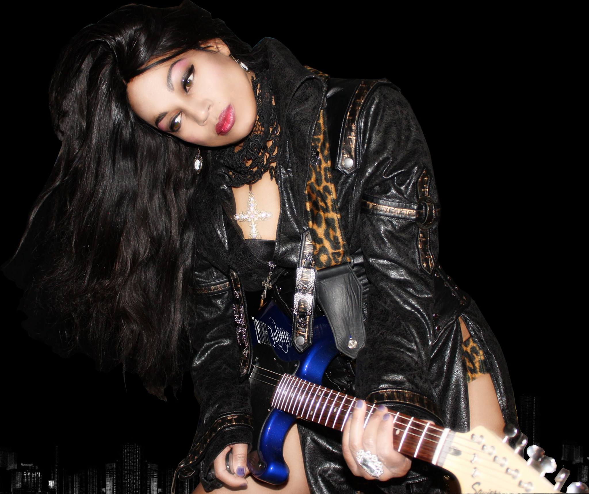 Zaina Juliette with guitar