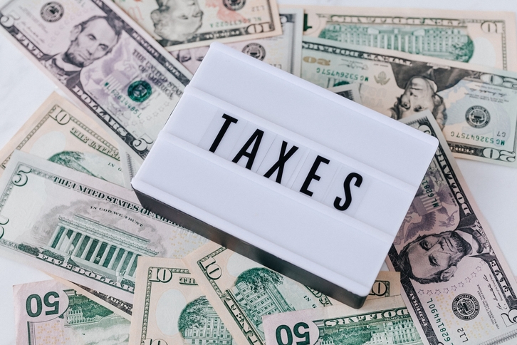 Tax Service Photo
