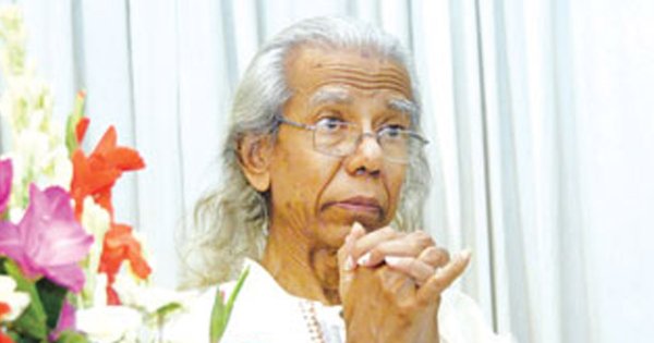 ফুল কই, শুধু অস্ত্রের উল্লাস