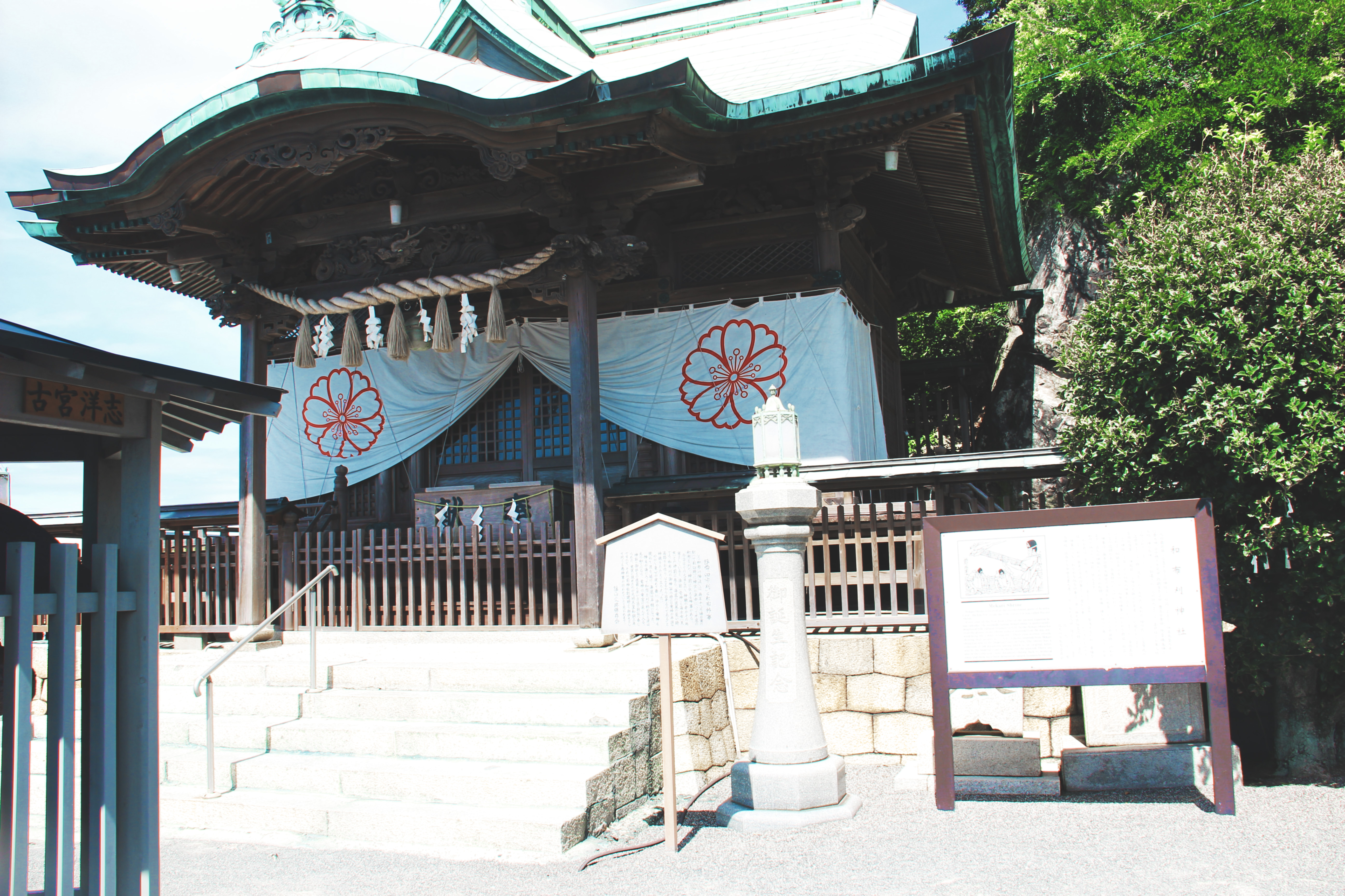 和布刈神社拜殿