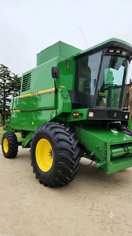 Servicio Cosechadora John Deere 1185A exelente estado