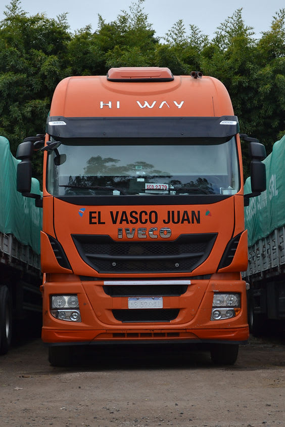 Transporte y logística — El Vasco Juan SRL