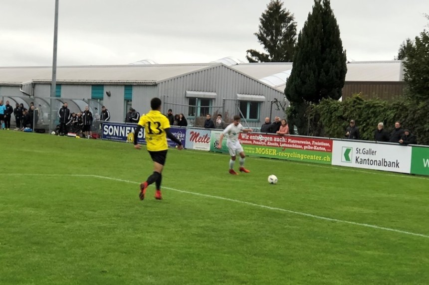 Niederlage in einem harten Derby