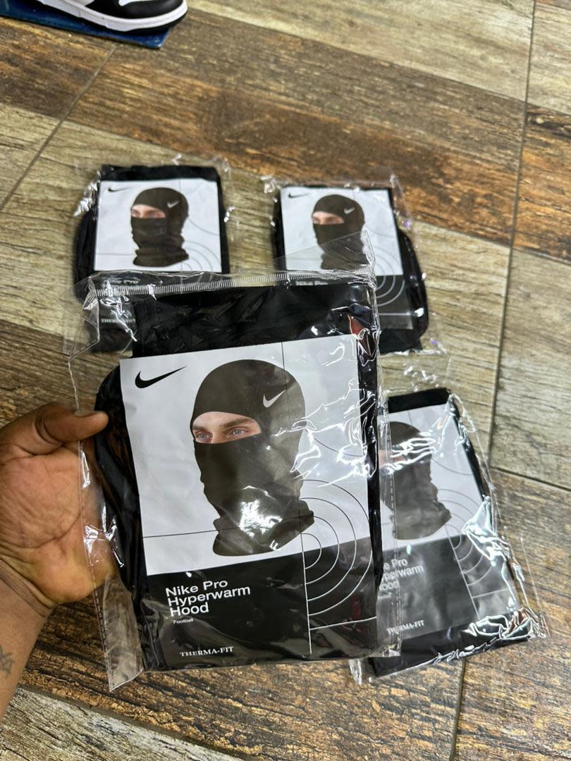 Nike Pro Swoosh Full-Face Thermal Balaclava