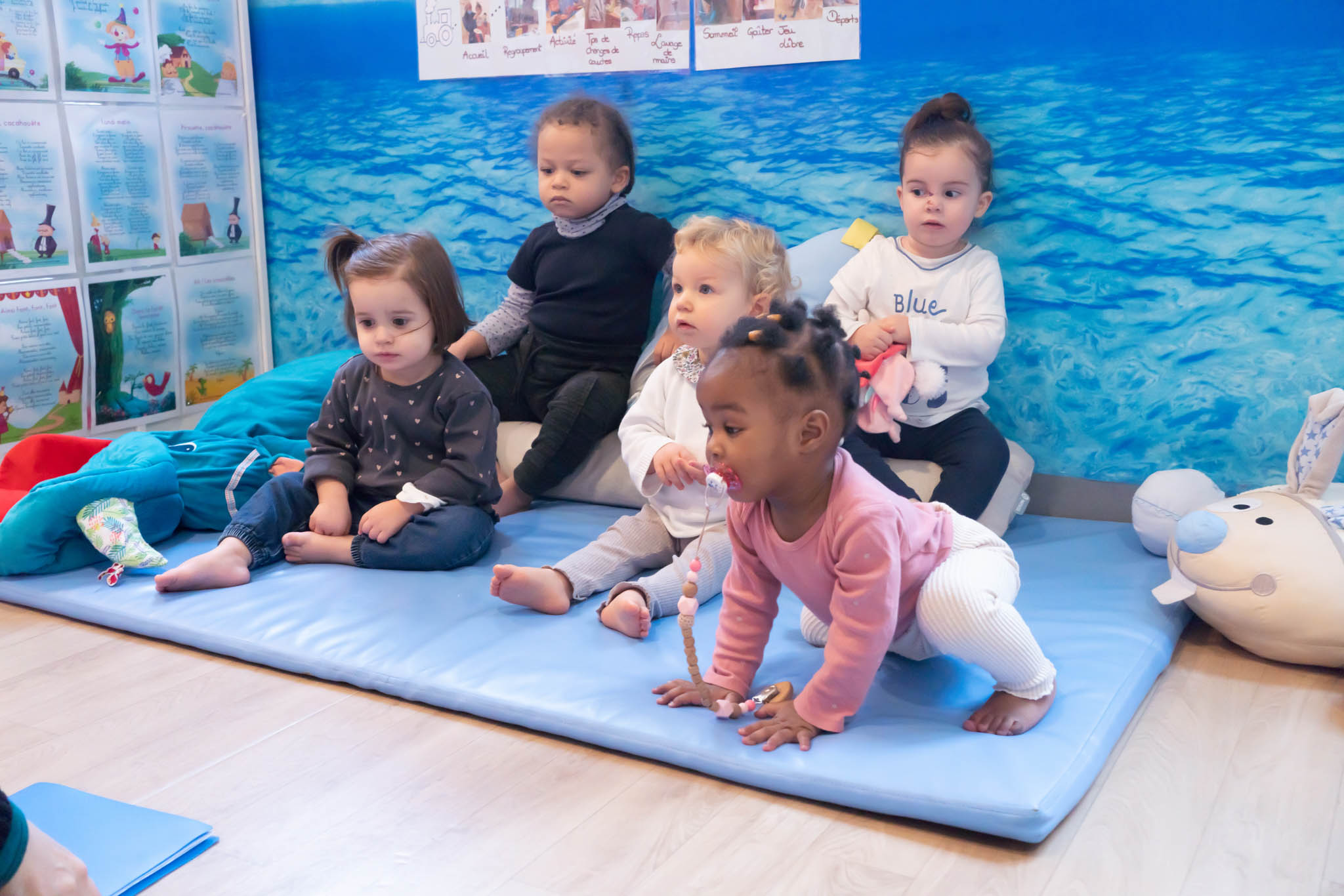 Socialisation précoce pour préparer les enfants à l'école et à la vie en communauté