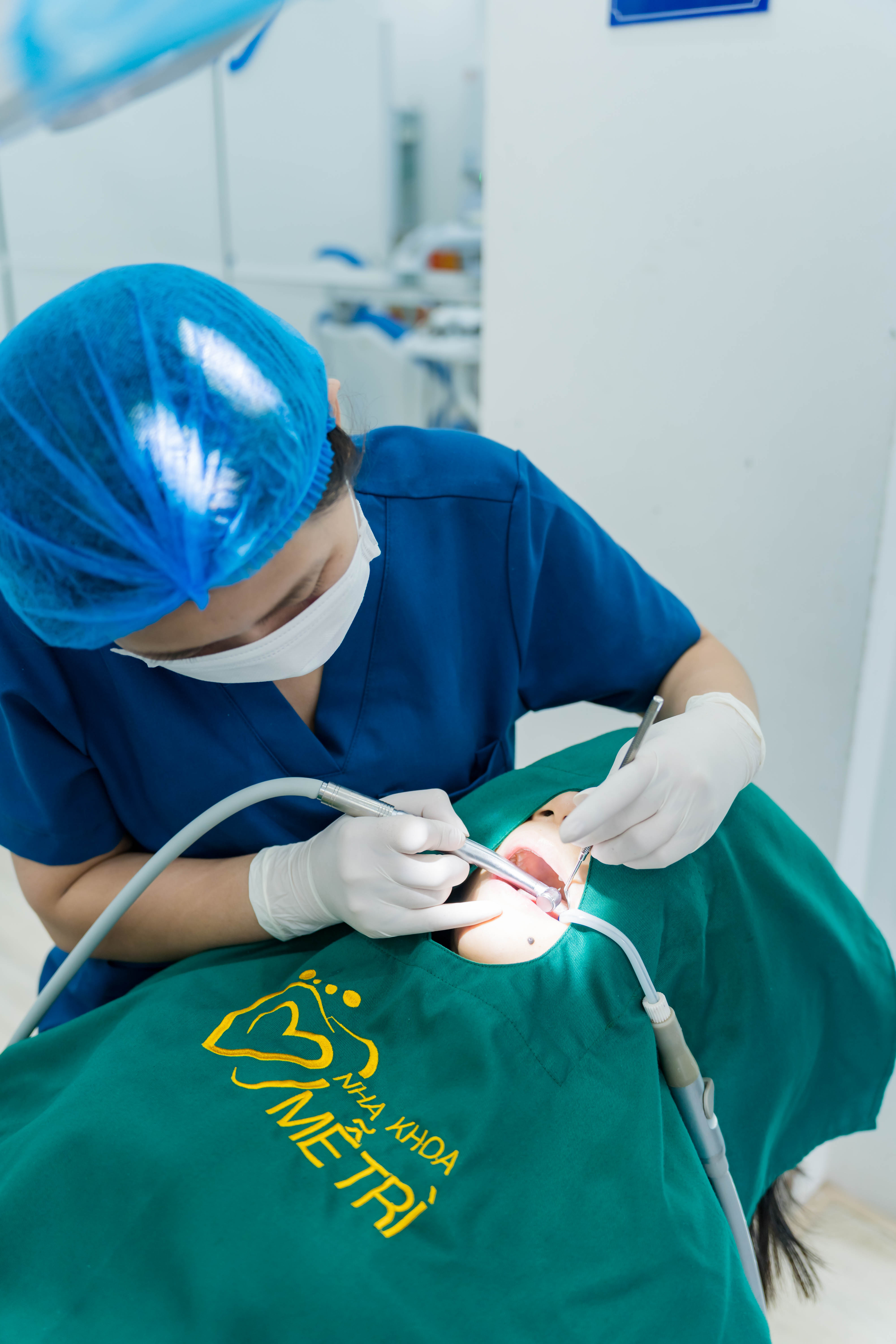 phòng khám nha khoa hiện đại - phòng điều trị