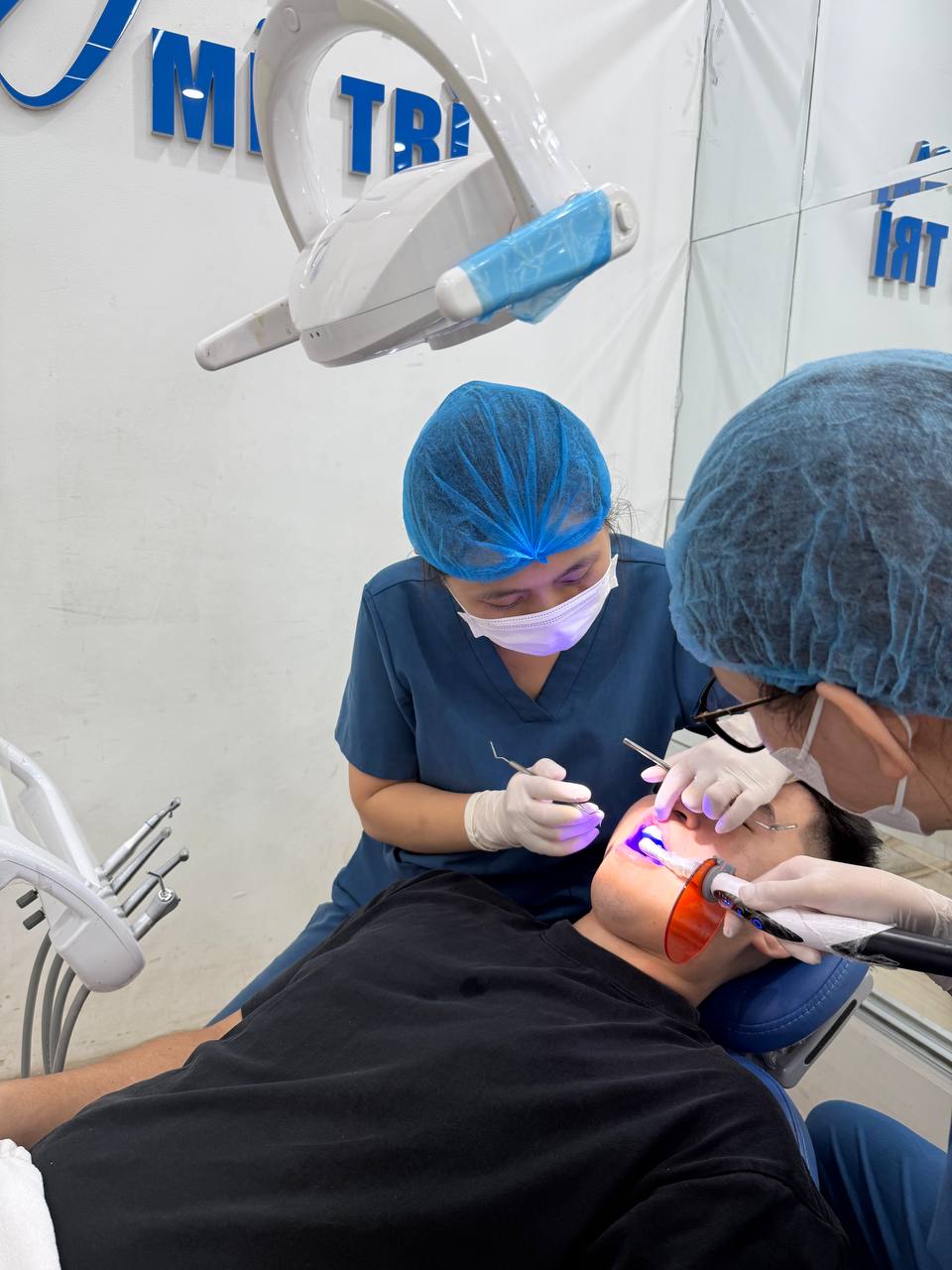 All-on-4 vs All-on-6: Which Full-Arch Implant Option May Suit You?