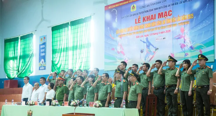 Oris Đồng Hành Giải Bóng Đá Thanh Niên Công An Đắk Lắk