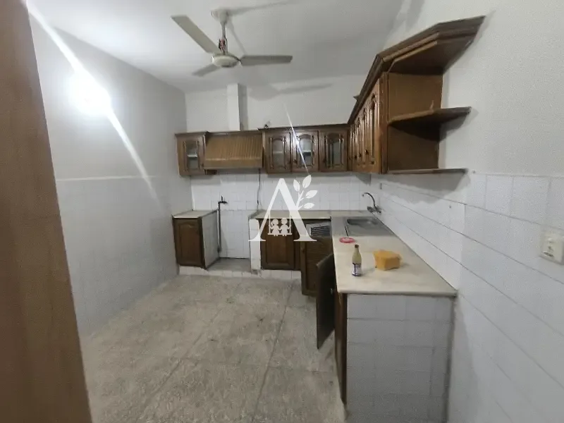 House for rent in G-10, Islamabad photo 3