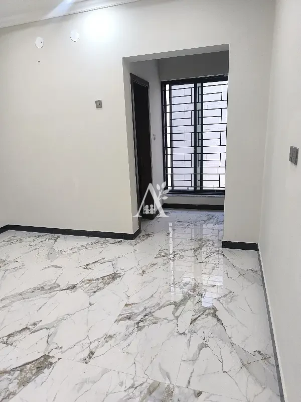 House for rent in G-10, Islamabad photo 5